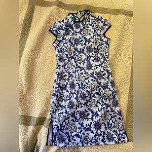 Transitional blue and white vintage 90s floral Cheongsam